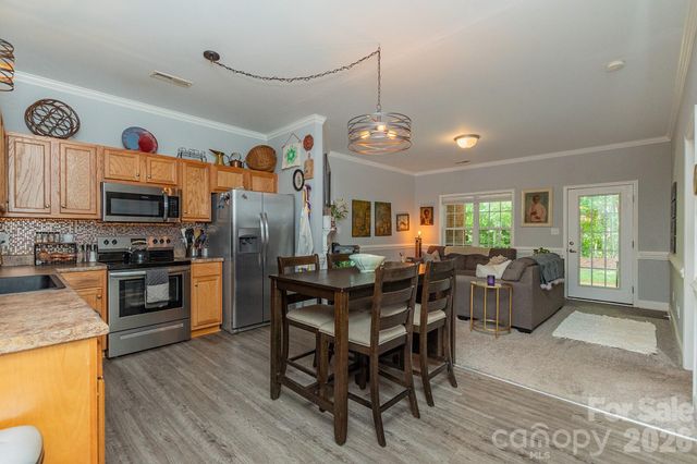 205 Chickadee Drive, Lexington, NC 27292