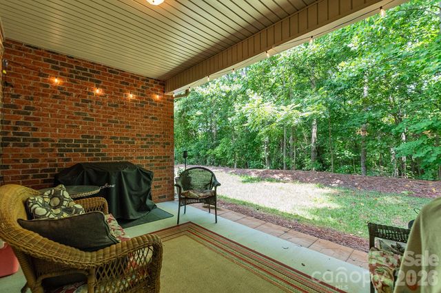 205 Chickadee Drive, Lexington, NC 27292
