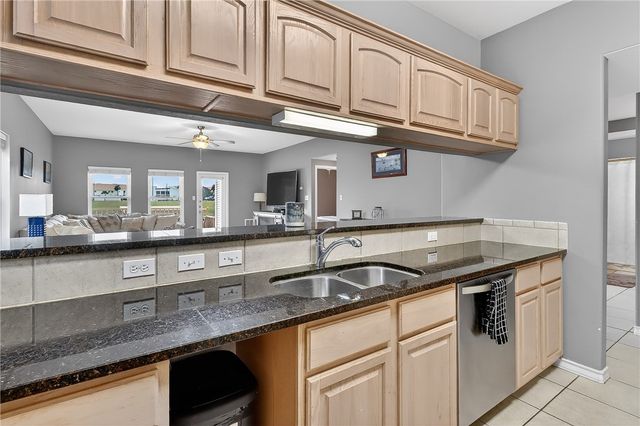 14427 Compass St A6, Corpus Christi, TX 78418