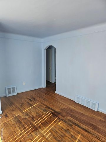 15340 Braile, Detroit, MI 48223
