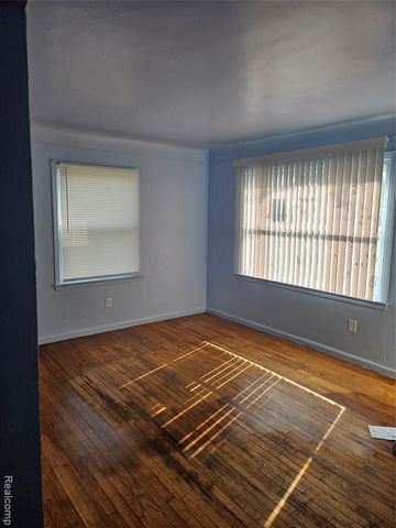 15340 Braile, Detroit, MI 48223
