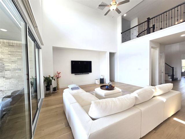 112 TEXAS BLUEBONNET TRL, Georgetown, TX 78628