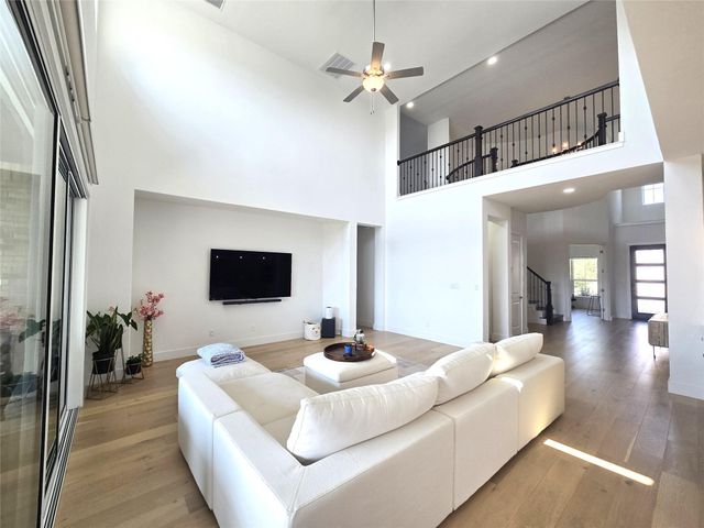 112 TEXAS BLUEBONNET TRL, Georgetown, TX 78628