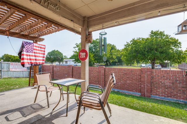 5440 Cameron Drive, Grand Prairie, TX 75052