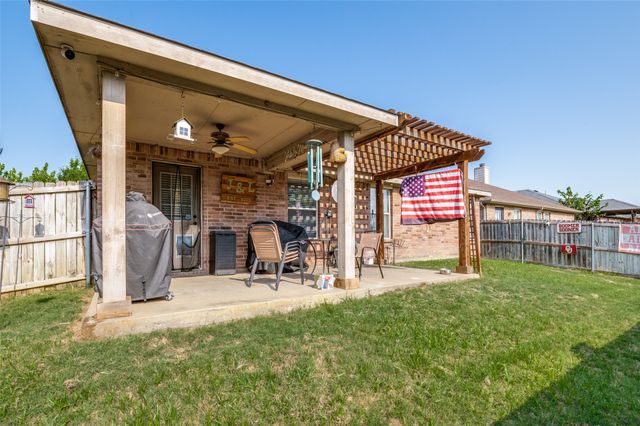 5440 Cameron Drive, Grand Prairie, TX 75052