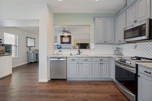 5440 Cameron Drive, Grand Prairie, TX 75052