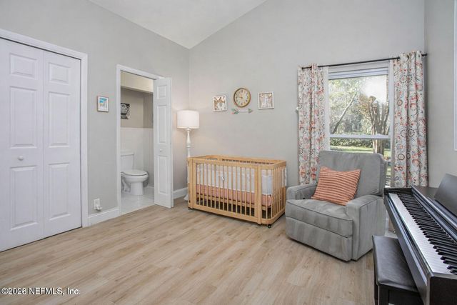 10123 LEISURE Lane N, Jacksonville, FL 32256