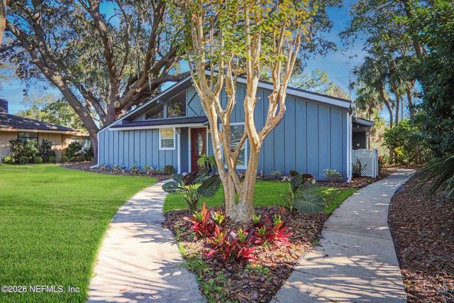 10123 LEISURE Lane N, Jacksonville, FL 32256