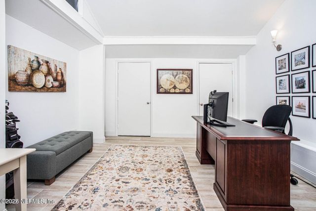 10123 LEISURE Lane N, Jacksonville, FL 32256