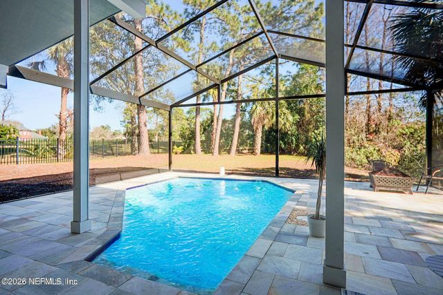 10123 LEISURE Lane N, Jacksonville, FL 32256