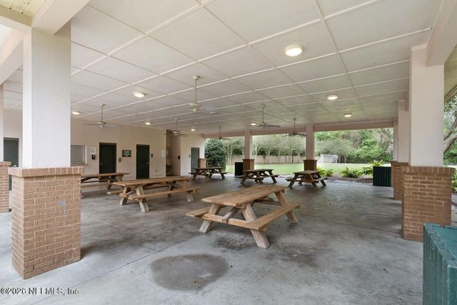 10123 LEISURE Lane N, Jacksonville, FL 32256