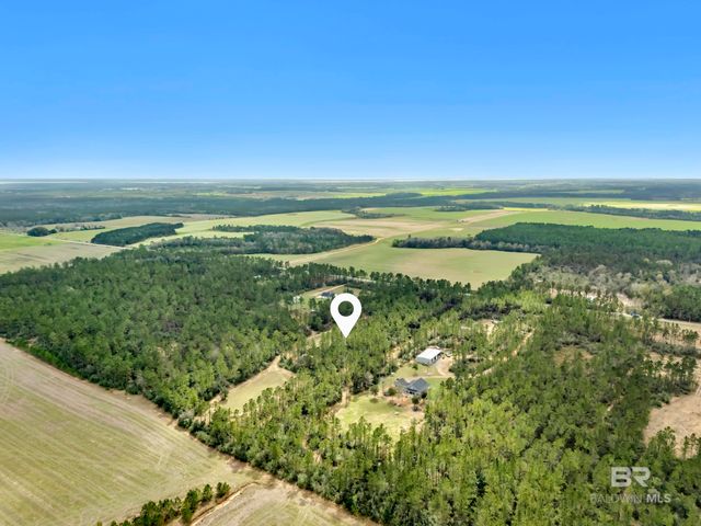 30247 GARDNER Road, Elberta, AL 36530