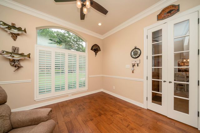 1020 Shadowood Dr, Marshall, TX 75672