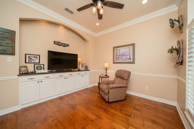 1020 Shadowood Dr, Marshall, TX 75672