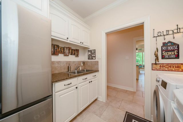 1020 Shadowood Dr, Marshall, TX 75672