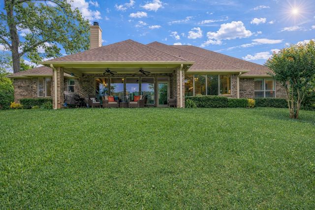 1020 Shadowood Dr, Marshall, TX 75672