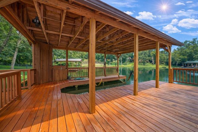 1020 Shadowood Dr, Marshall, TX 75672