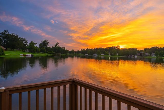 1020 Shadowood Dr, Marshall, TX 75672