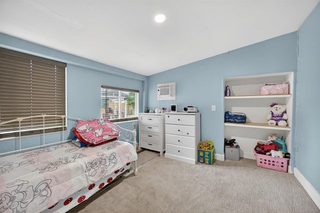 4233 Alan Dr, North Highlands, CA 95660