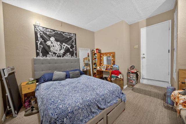 4233 Alan Dr, North Highlands, CA 95660