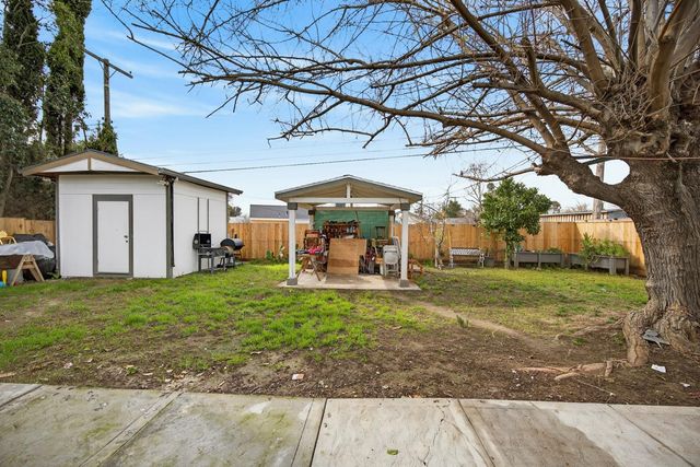 4233 Alan Dr, North Highlands, CA 95660