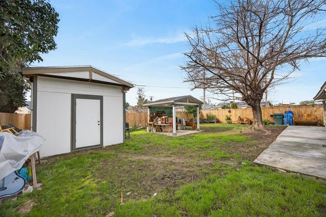 4233 Alan Dr, North Highlands, CA 95660