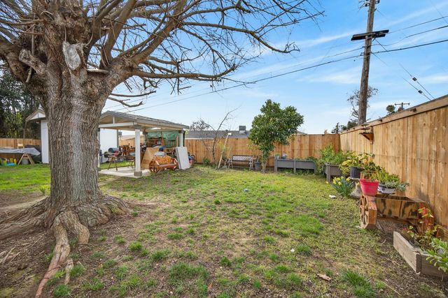 4233 Alan Dr, North Highlands, CA 95660