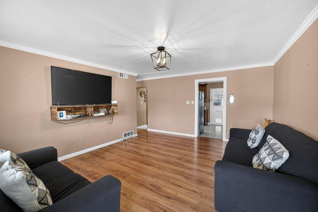 4233 Alan Dr, North Highlands, CA 95660