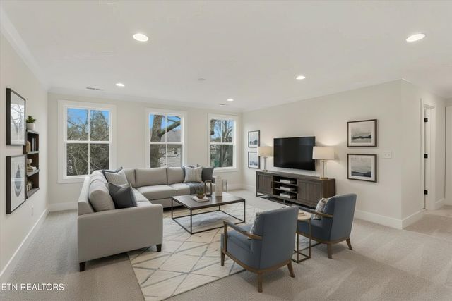 8151 Nubbin Ridge Rd, Knoxville, TN 37919