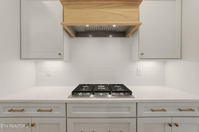 8151 Nubbin Ridge Rd, Knoxville, TN 37919