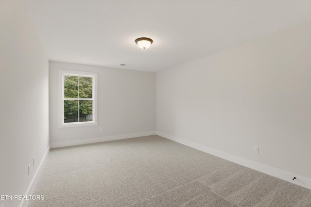 8151 Nubbin Ridge Rd, Knoxville, TN 37919