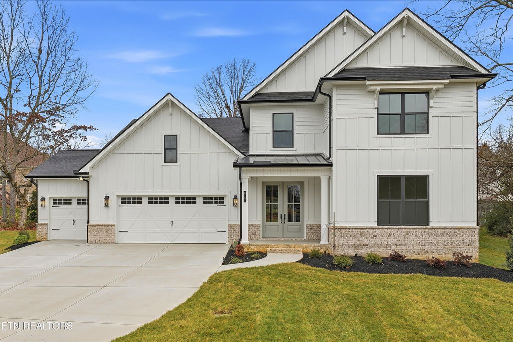 8151 Nubbin Ridge Rd, Knoxville, TN 37919