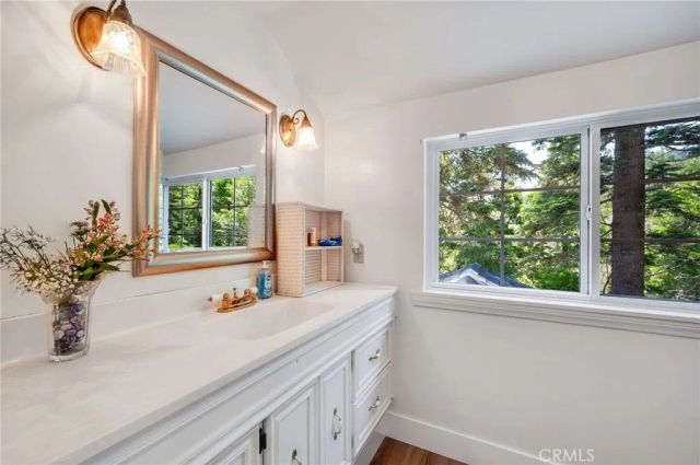 395 Primrose Circle 1-2, Lake Arrowhead, CA 92352