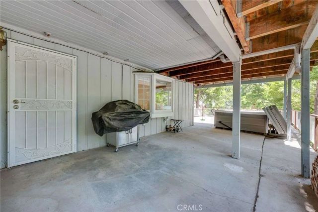 395 Primrose Circle 1-2, Lake Arrowhead, CA 92352