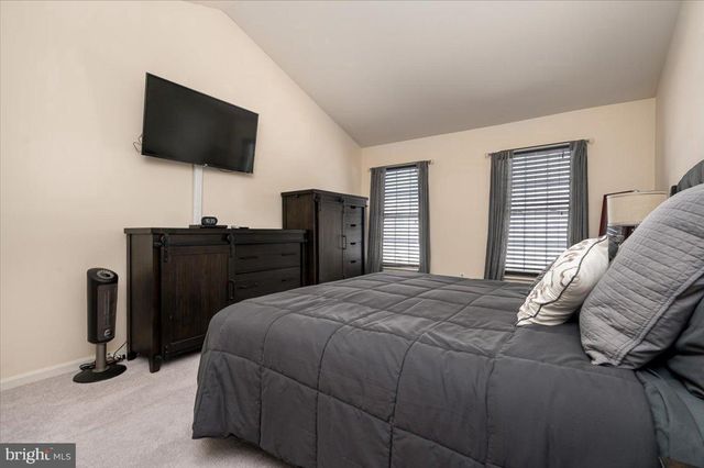 8026 MOSS BANK DR, Laurel, MD 20724