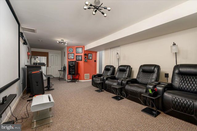 8026 MOSS BANK DR, Laurel, MD 20724