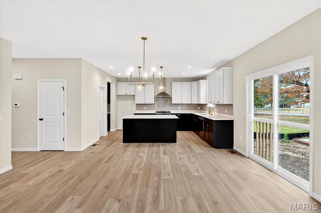 210 Randlin Drive, O'fallon, MO 63367