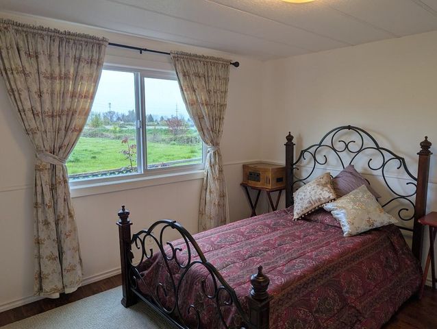 1055 N 5th UNIT 19, Jacksonville, OR 97530