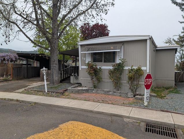 1055 N 5th UNIT 19, Jacksonville, OR 97530