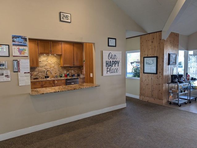 1055 N 5th UNIT 19, Jacksonville, OR 97530