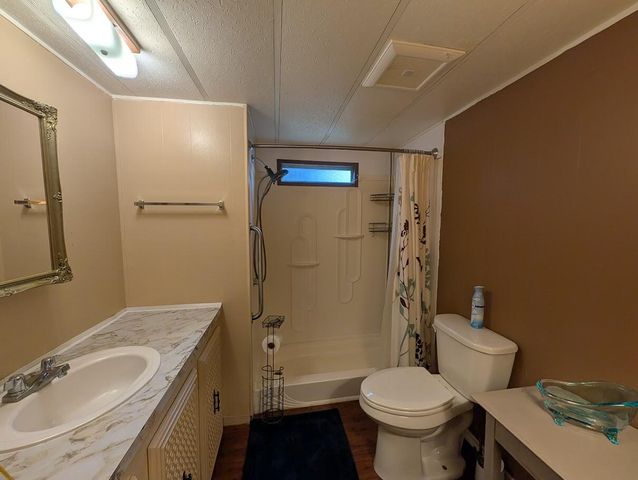 1055 N 5th UNIT 19, Jacksonville, OR 97530