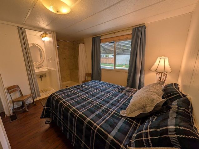 1055 N 5th UNIT 19, Jacksonville, OR 97530