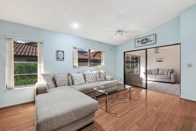 6235 Kings Gate Circle, Delray Beach, FL 33484