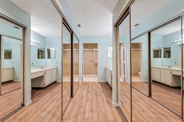 6235 Kings Gate Circle, Delray Beach, FL 33484