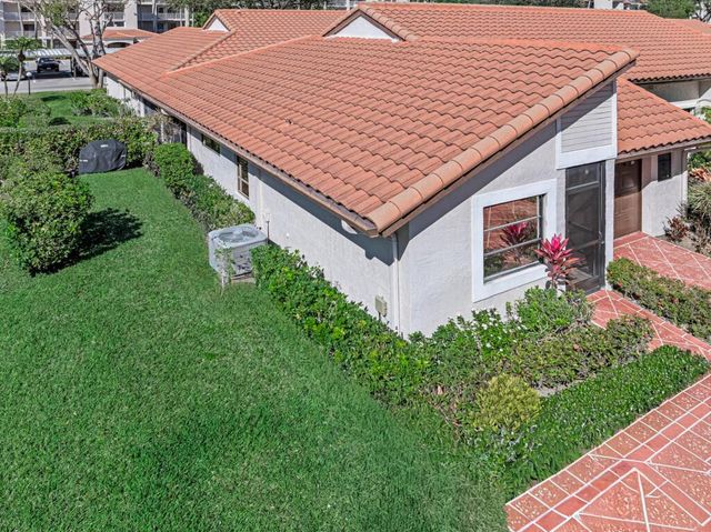 6235 Kings Gate Circle, Delray Beach, FL 33484