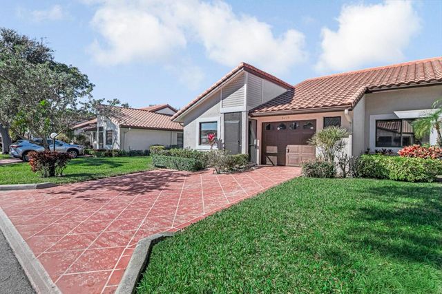 6235 Kings Gate Circle, Delray Beach, FL 33484