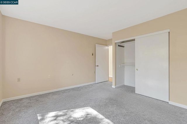 1909 Skycrest Dr 2, Walnut Creek, CA 94595