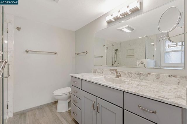 1909 Skycrest Dr 2, Walnut Creek, CA 94595