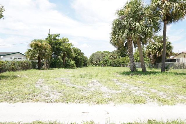 0 S Avenue, Riviera Beach, FL 33404