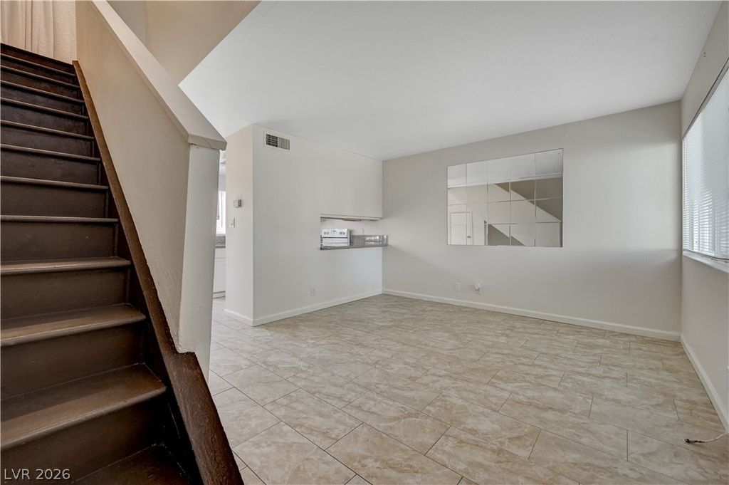4770 Topaz Street 77, Las Vegas, NV 89121 — photo 3
